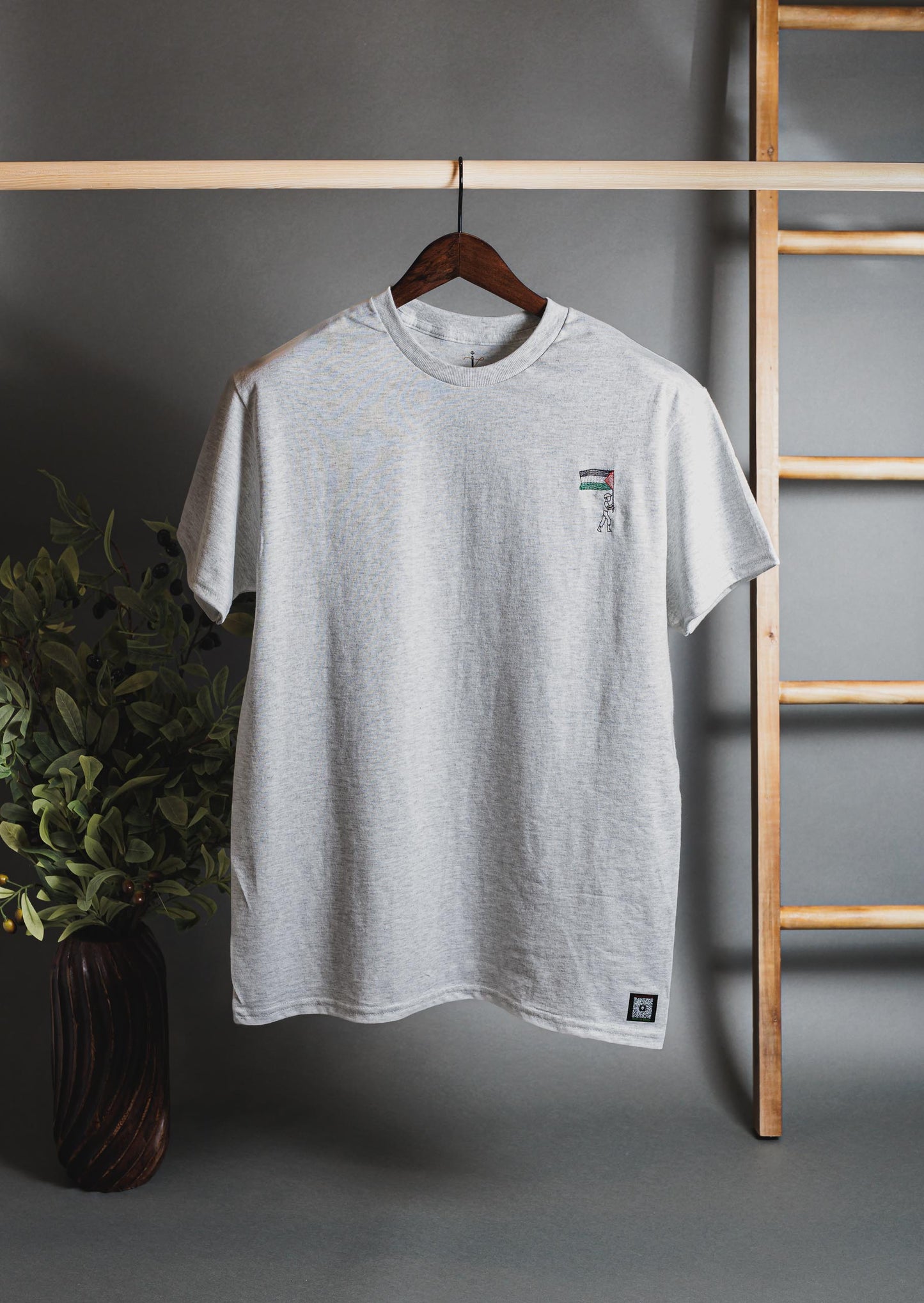 Zir Ziyadeh Classic T-shirt zir ziyadeh