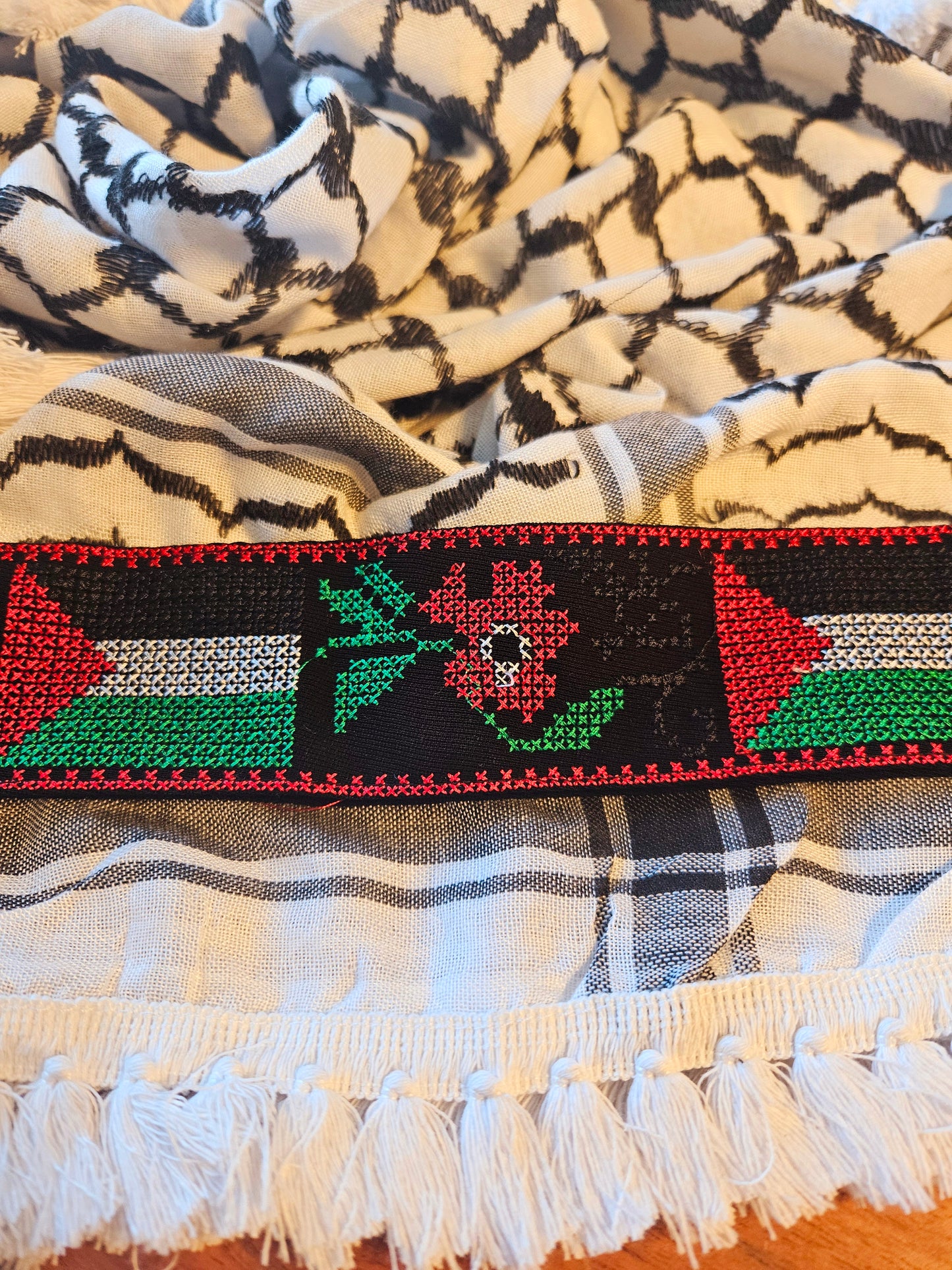 Embroidered Palestinian Keffieyh